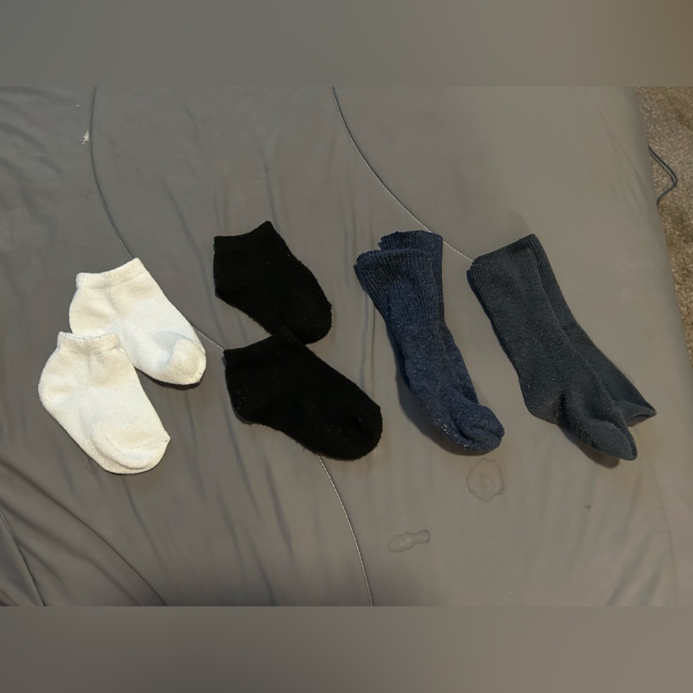 LITTLE KIDS SOCKS - 4 PAIRS